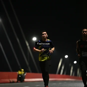 Runner Photo 9180717