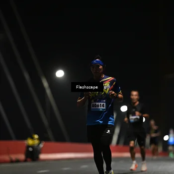 Runner Photo 9180835