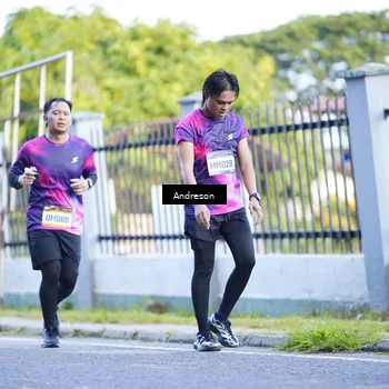 Runner Photo 9183769