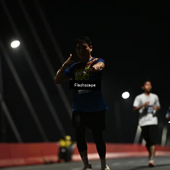 Runner Photo 9185002