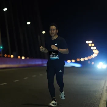 Runner Photo 9185075