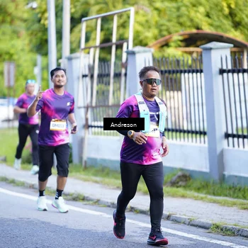 Runner Photo 9185299