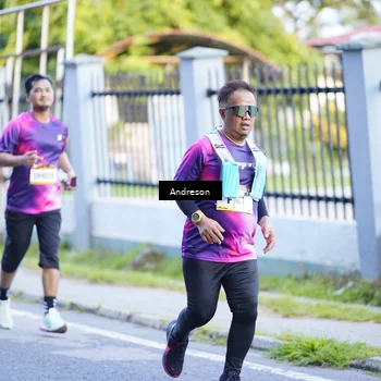 Runner Photo 9185476