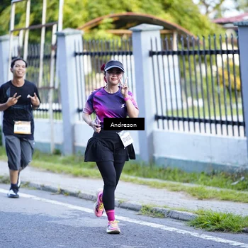 Runner Photo 9185934