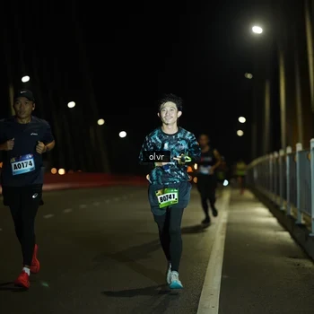 Runner Photo 9186860