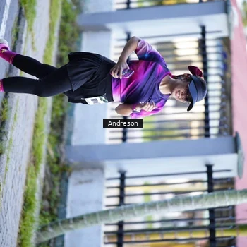 Runner Photo 9187002