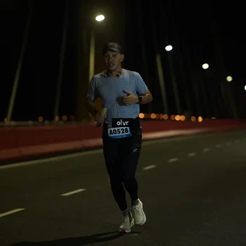 Runner Photo 9187071