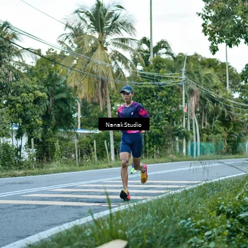 Runner Photo 9187800