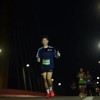 Runner Photo 9189038