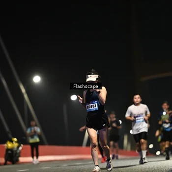 Runner Photo 9190100