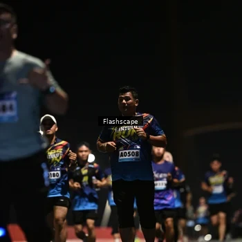 Runner Photo 9192114