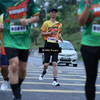 Runner Photo 9199453