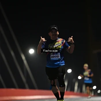 Runner Photo 9203007
