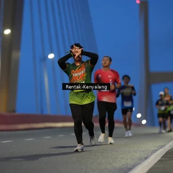Runner Photo 9203092
