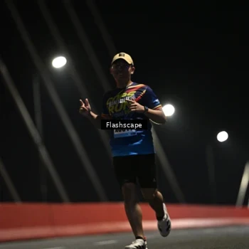 Runner Photo 9203110