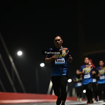 Runner Photo 9203317