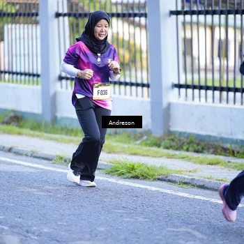 Runner Photo 9203555