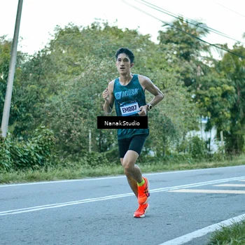 Runner Photo 9204040