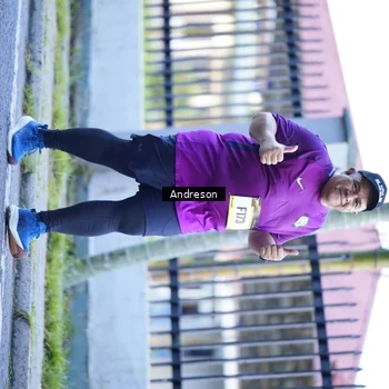 Runner Photo 9204072