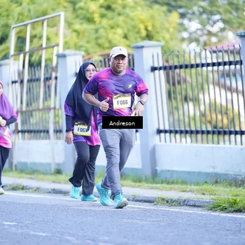 Runner Photo 9204082
