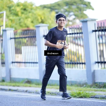 Runner Photo 9204099