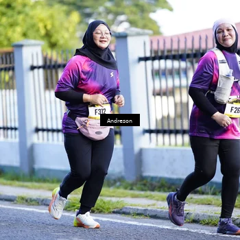 Runner Photo 9205060