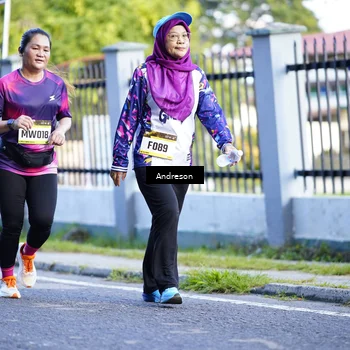 Runner Photo 9205085