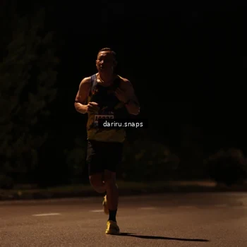 Runner Photo 9205999