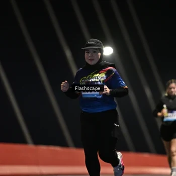 Runner Photo 9207043