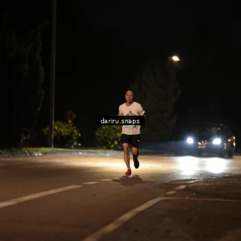 Runner Photo 9207862