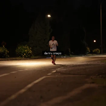 Runner Photo 9207984