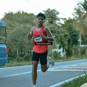 Runner Photo 9208004