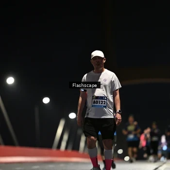 Runner Photo 9208012