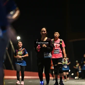 Runner Photo 9208021