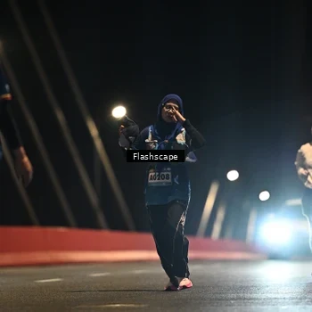 Runner Photo 9209040