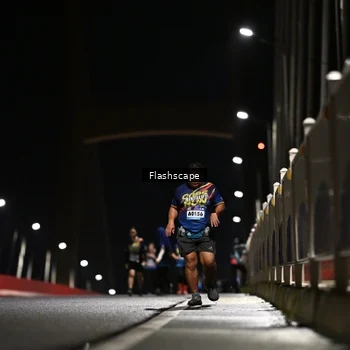 Runner Photo 9210695