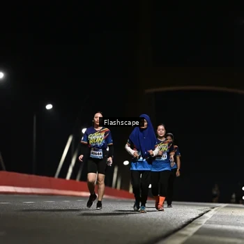 Runner Photo 9211019