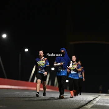 Runner Photo 9211102