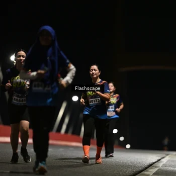 Runner Photo 9211290