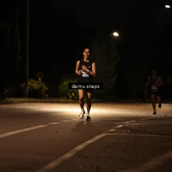 Runner Photo 9211335