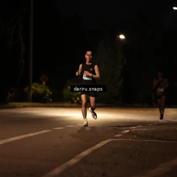 Runner Photo 9211384
