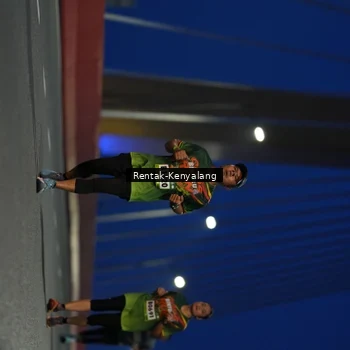 Runner Photo 9211732