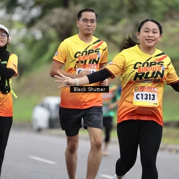 Runner Photo 9212110