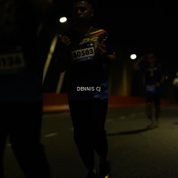 Runner Photo 9214000