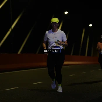 Runner Photo 9214045