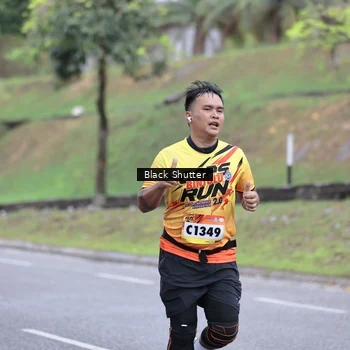 Runner Photo 9215038