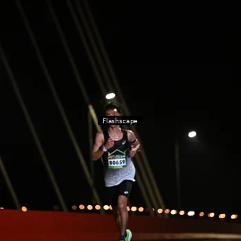 Runner Photo 9216779