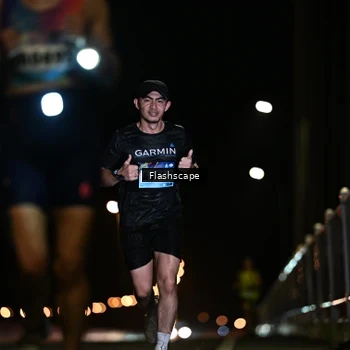 Runner Photo 9217592