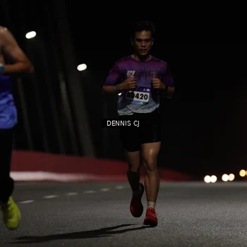 Runner Photo 9218002
