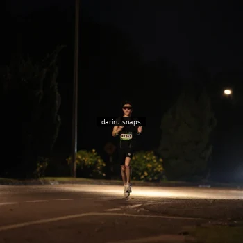 Runner Photo 9219006